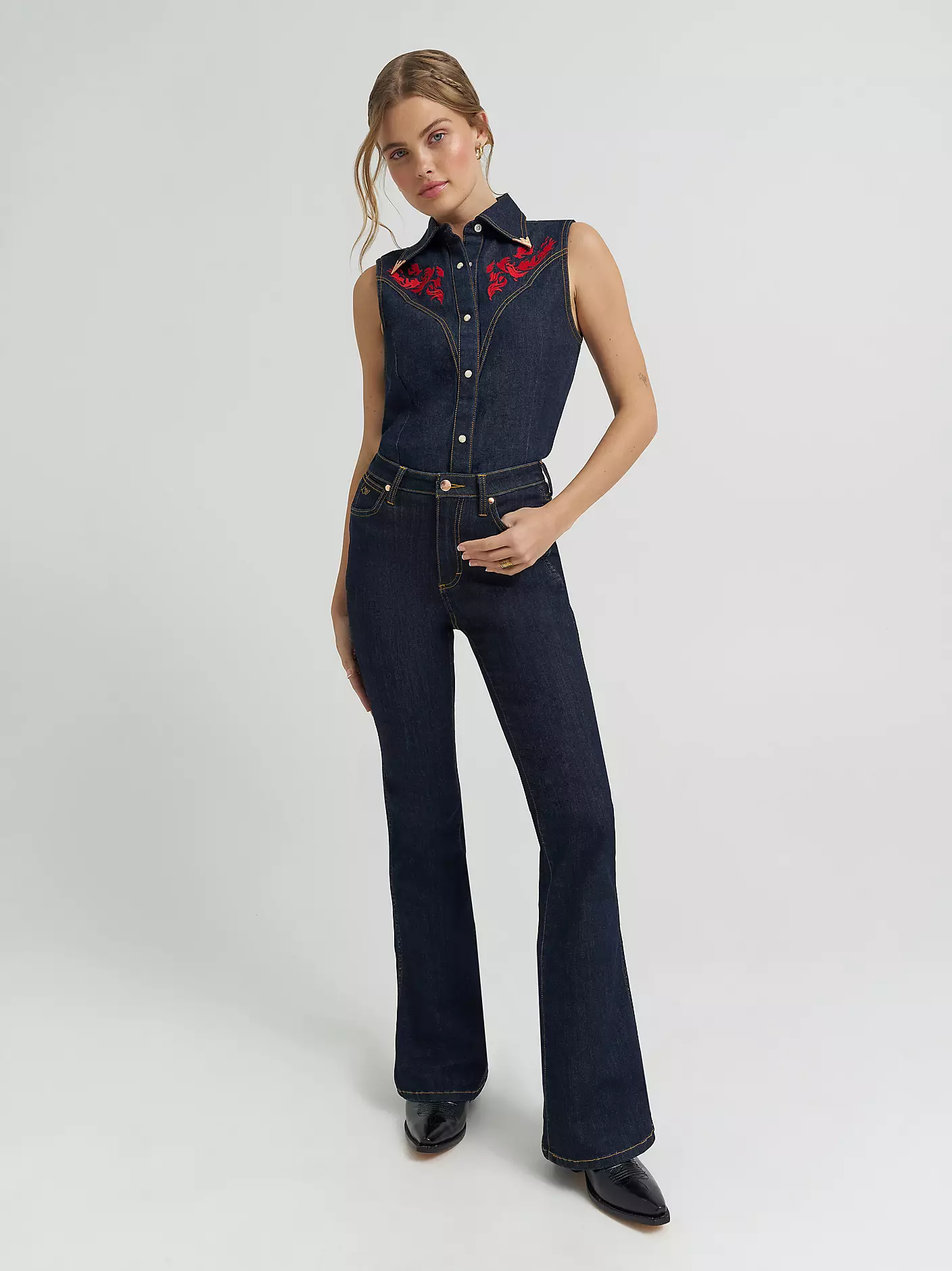 Wrangler X Lainey Wilson Flare Jeans - Dark Rinse